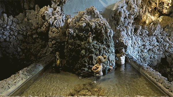 hellbrunn fountain gif