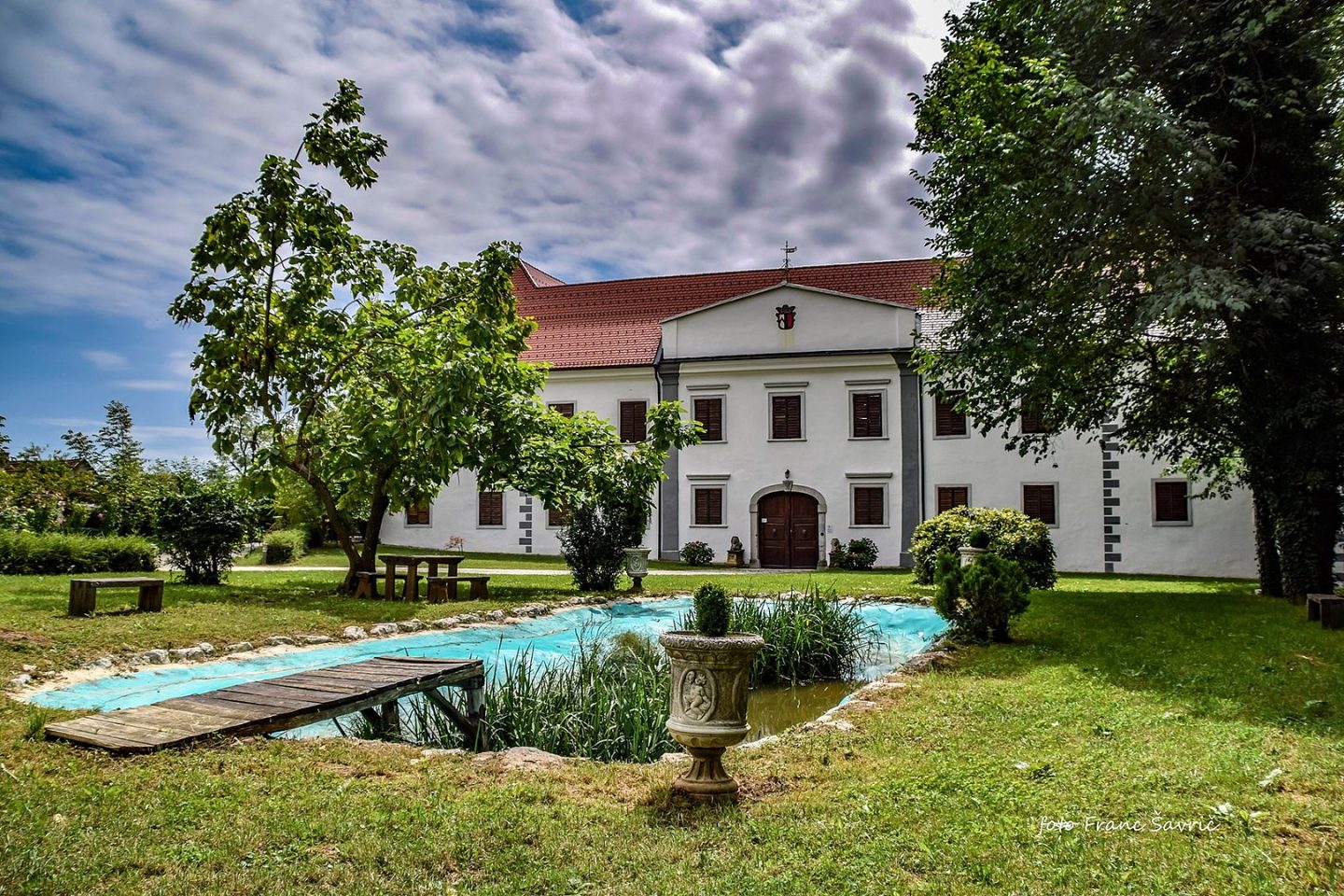 Raka Castle