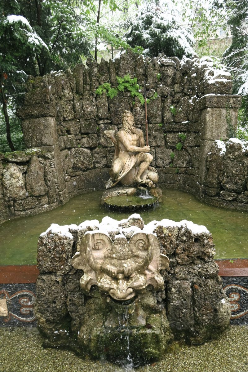 hellburnn fountain zeus