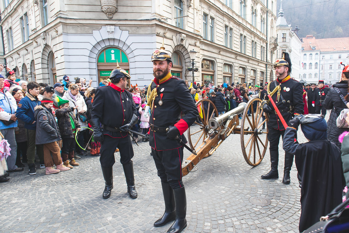 zmajev karnival
