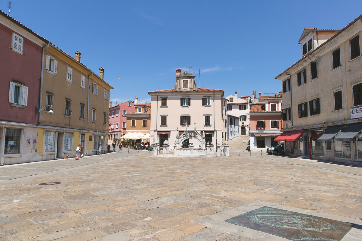 koper presernov trg