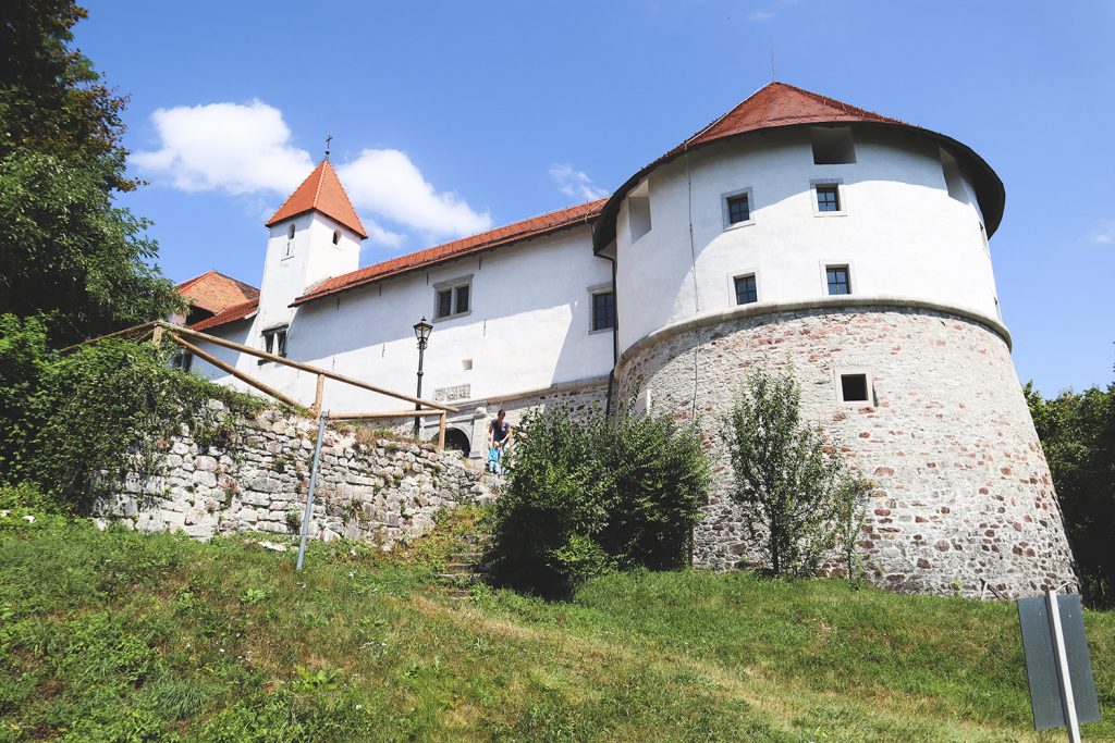 turjak castle slovenia